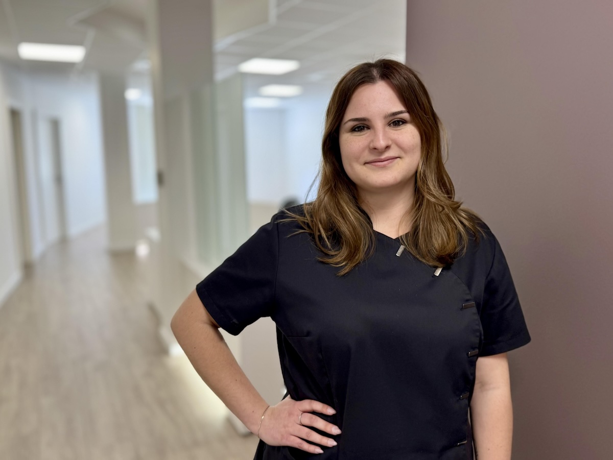 Julie, Assistante-administrative Julie, Assistante-administrative